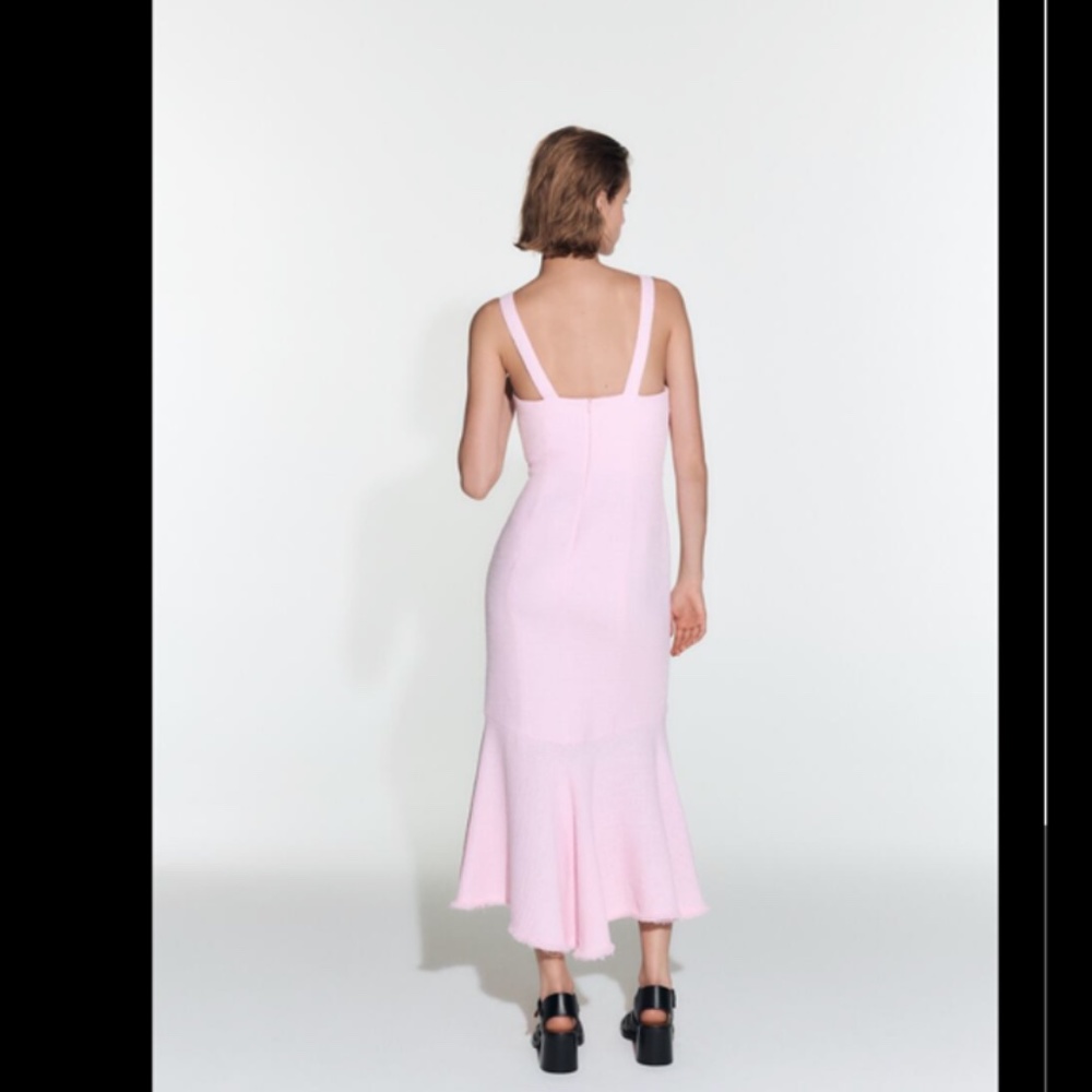 🩷 TEXTURED RUFFLED DRESS - Picture 9 of 14